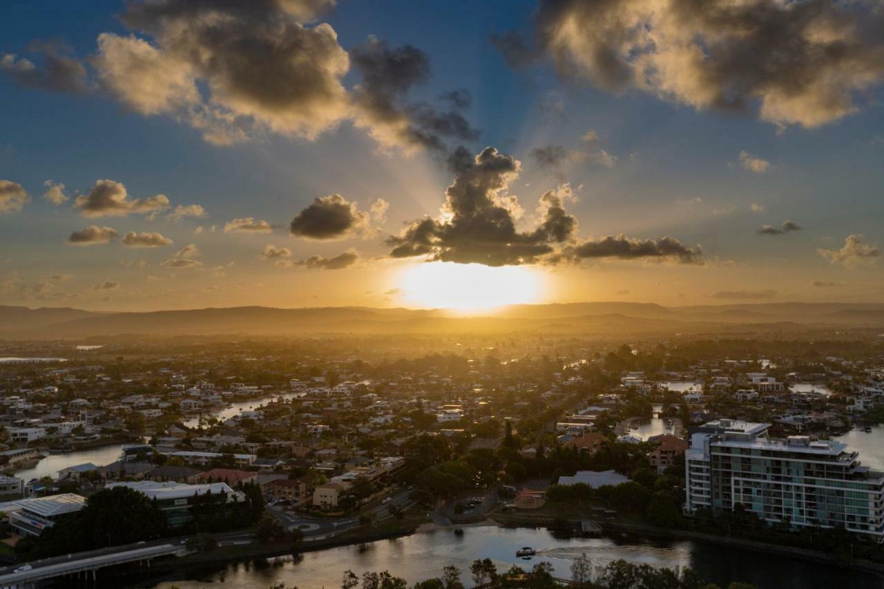 Qube Broadbeach Голд-Кост Экстерьер фото