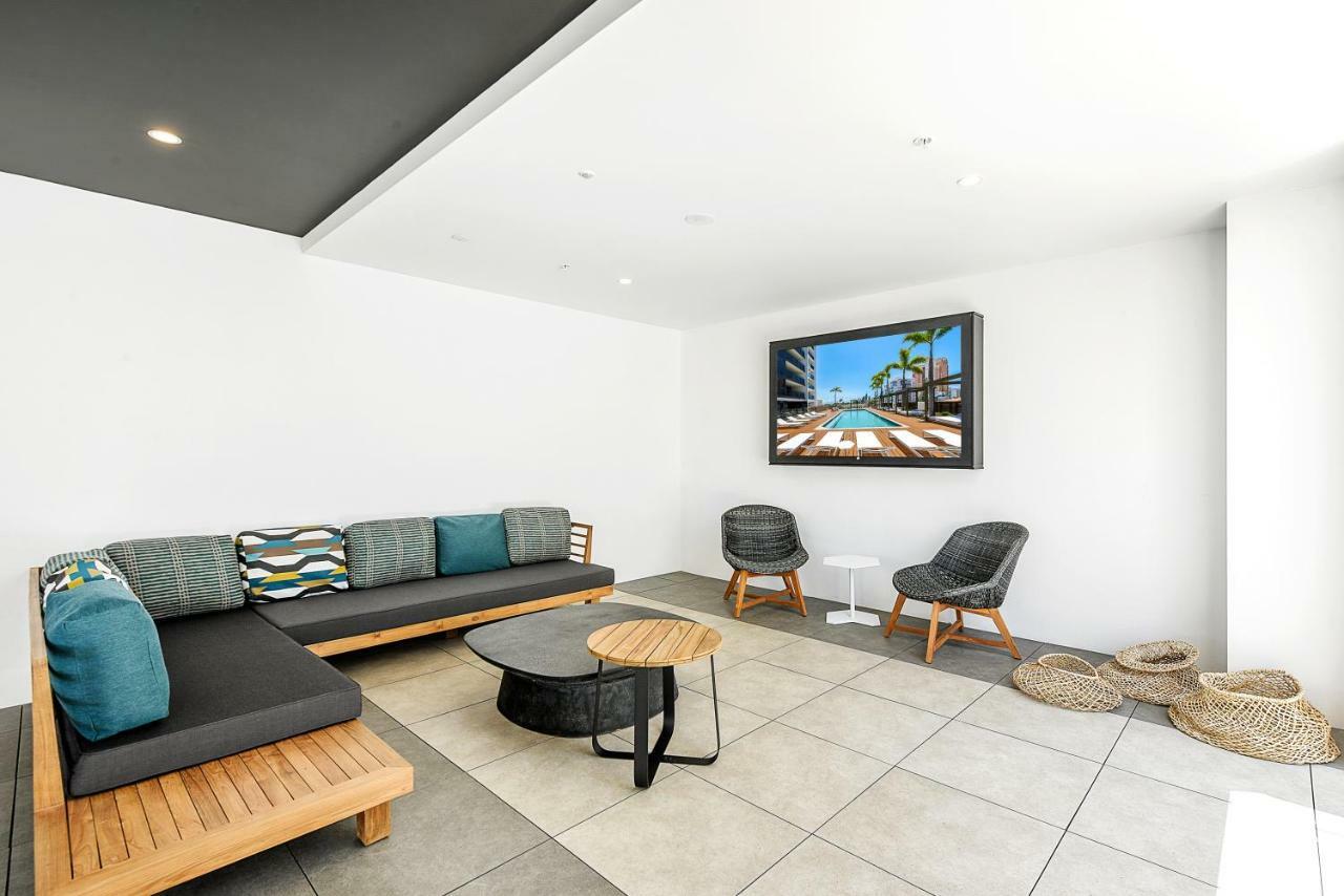 Qube Broadbeach Голд-Кост Экстерьер фото